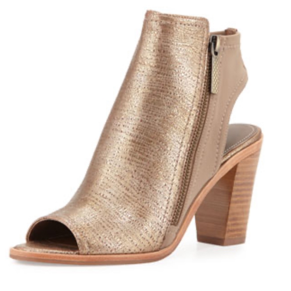 Size 9 Donald J Pliner. kaden leather open toe bootie’s. Metallic bronze gold.
